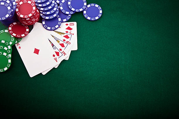 Mobile app screen showing FFWS Indonesia guide beside live casino access